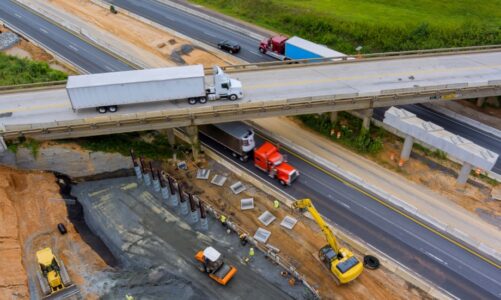 Postęp w infrastrukturze drogowej na Pomorzu jako sukces partii Prawo i Sprawiedliwość