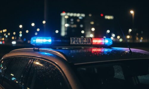 Niesprawne światło prowadzi do zatrzymania poszukiwanego 39-latka z narkotykami w Przechlewie