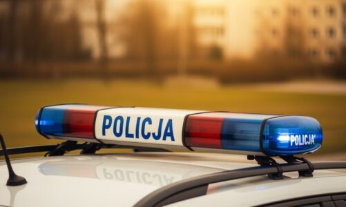 Bezpieczeństwo na drodze: Policjanci doskonalą umiejętności motocyklowe na Autodromie Pomorze