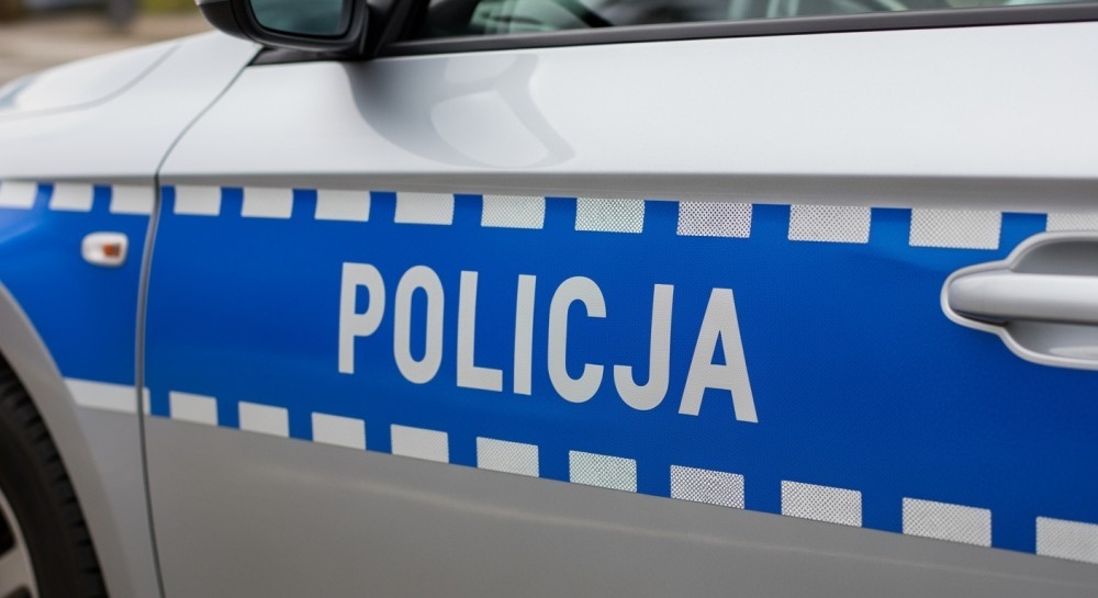 Zabytkowe Pojazdy i Nowoczesna Policja: Bezpieczeństwo na Lęborskim Zlocie